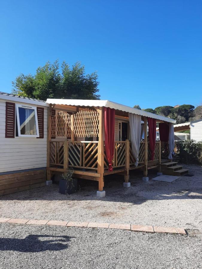 Campsite Grand Mobilhome Spacieux 8 Places Frejus/straphael Frejus