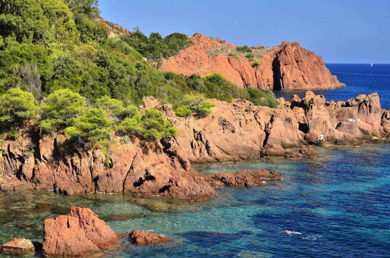 Grand Mobilhome Spacieux 8 Places Frejus/straphael Campsite Frejus