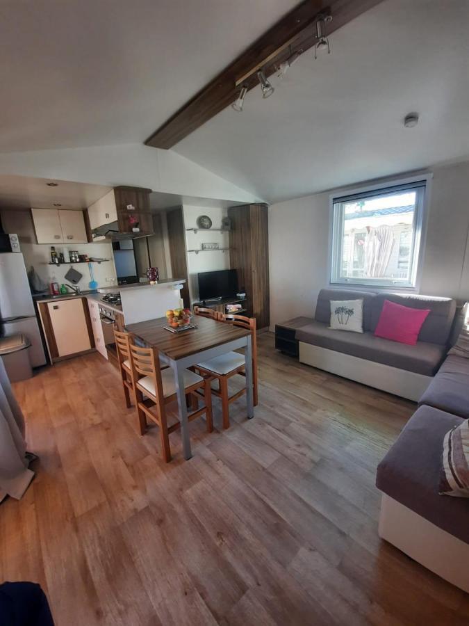 Grand Mobilhome Spacieux 8 Places Frejus/straphael Campsite Frejus