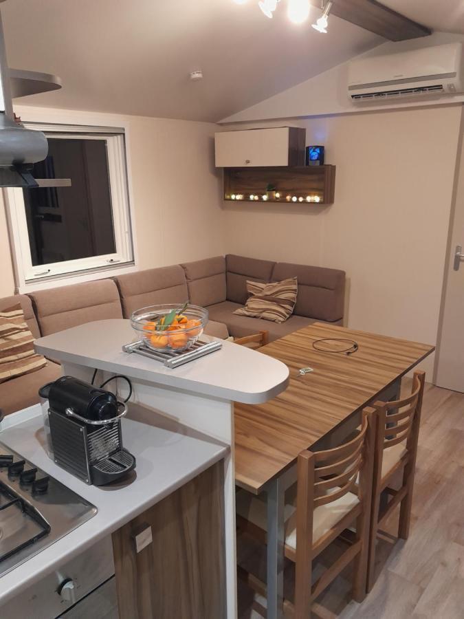 Grand Mobilhome Spacieux 8 Places Frejus/straphael Frejus